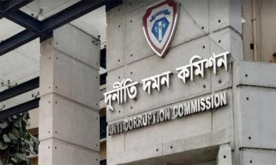 বদলি করা হলো দুদকের ৫ কর্মকর্তা