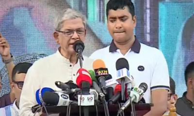 ফ্যাসিস্ট হাসিনাকে বাংলাদেশে রাজনীতির সুযোগ দেবো না