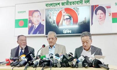 আ.লীগ লুটপাটের মাধ্যমে অর্থনীতিকে ধ্বংস করে দিয়েছে