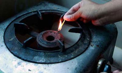 বাসাবাড়িতে জ্বলে না চুলা