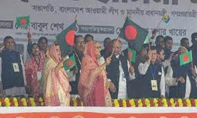 টুঙ্গিপাড়ায় জনসভায় যোগ দিয়েছেন শেখ হাসিনা