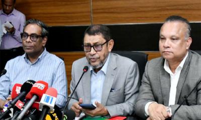 ডেঙ্গু চিকিৎসায় ৮০ শতাংশ পর্যন্ত ছাড়ের ব্যবস্থা করতে হবে: স্বাস্থ্যমন্ত্রী