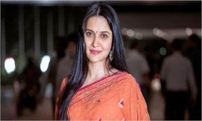 নামের পাশে নতুন উপাধি যুক্ত হলো মিথিলার