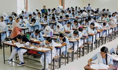 এইচএসসি পরীক্ষার দিন এবার কেন্দ্রে চলবে ক্লাসও