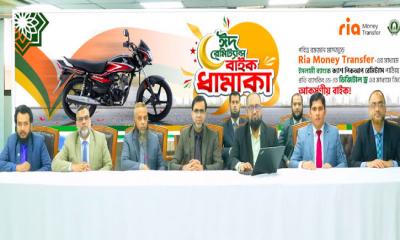 ক্যাশ রেমিট্যান্স গ্রহণ করে মোটরসাইকেল পেলেন রেনু বেগম