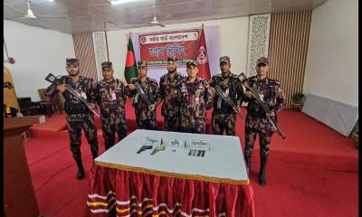 চাঁপাইনবাবগঞ্জ সীমান্তে বিদেশী পিস্তল ও তিন রাউন্ড গুলি উদ্ধার