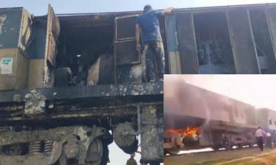 ট্রেনের ইঞ্জিনে আগুন, কাঁদা-পানি নিক্ষেপ করে নিয়ন্ত্রণ 