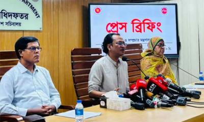 যুক্তরাষ্ট্রে ড. ইউনূসকে হেনস্তায় ব্যবস্থা নেবে সরকার: তথ্য উপদেষ্টা