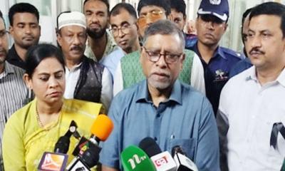 দেশে ডেঙ্গু রোগী বেড়েছে দশগুণ, তাই স্যালাইনের ঘাটতি: স্বাস্থ্যমন্ত্রী