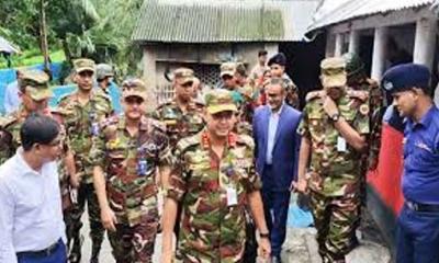 যশোরে আগুনে ক্ষতিগ্রস্ত পরিবারকে সেনাবাহিনীর সহায়তা