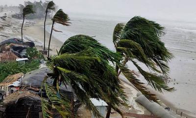 দুপুরের মধ্যে ৮ অঞ্চলে ঝড়ের আভাস