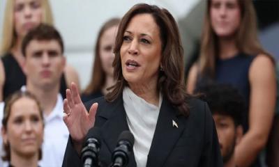 আমি কোথাও যাচ্ছি না