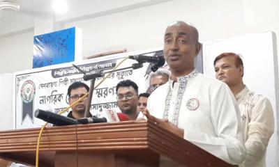 শেখ হাসিনা ফিরে আসুক, গণহত্যার দায় নিয়ে কারাগারে যাক: আইনমন্ত্রী