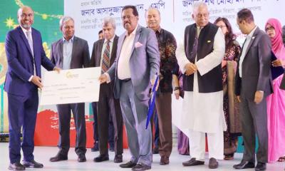 বিএসইসির ‘স্বাধীনতা সুবর্ণজয়ন্তী পুরস্কার’ পেল শাহজালাল ইসলামি ব্যাংক সিকিউরিটিজ