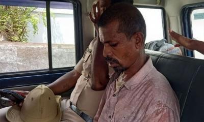 স্ত্রীর শিরশ্ছেদ করার পর সারারাত ধরে চামড়া ছাড়াল স্বামী