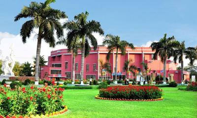 বাকৃবিতে ছাত্রীর সঙ্গে আপত্তিকর অবস্থায় ধরা পড়লেন শিক্ষক