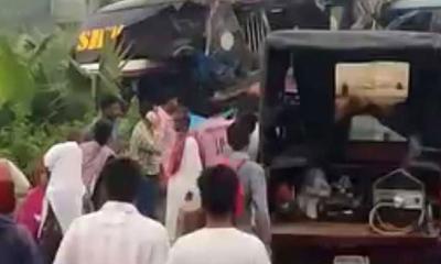 ময়মনসিংহে দুই বাসের সংঘর্ষে নিহত ২, আহত ১০