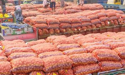 ভারত থেকে ৪ দিনে এলো ১১১০ টন আলু