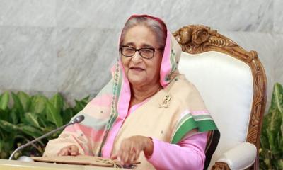 সংবাদ সম্মেলনে প্রধানমন্ত্রী