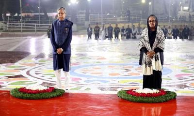 ভাষা শহীদদের প্রতি রাষ্ট্রপতি ও প্রধানমন্ত্রীর শ্রদ্ধা