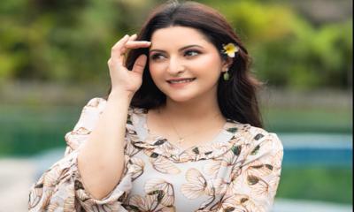 দিদি ৬ মাস আওয়ামী লীগ, ৬ মাস বিএনপি : পরীমণি