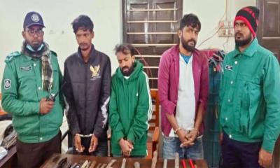 অস্ত্রসহ জামায়াতের সহযোগী সংগঠনের তিন কর্মী গ্রেপ্তার 