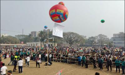 রাজশাহীতে তারেক রহমান আগমন ঘিরে জনসভার মাঠে জনস্রোত