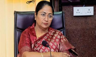 দিল্লির মূখ্যমন্ত্রী রেখাকে চুলের মুঠি ধরে চড়, যুবক আটক