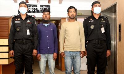 হাতে লিখেছিলেন যার নাম, তার হাতেই গেল প্রাণ