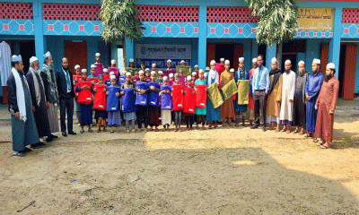 দেশের তিন জেলায় শাহ্জালাল ইসলামী ব্যাংকের শীতবস্ত্র বিতরণ