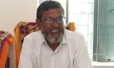 হরিণাকুন্ডুতে বিদ্যালয়ের প্রধান শিক্ষকের বিরুদ্ধে দুর্নীতির অভিযোগ