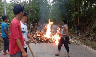 সড়ক অবরোধ, সাজেকে আটকা হাজারো পর্যটক
