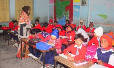 ৫ জেলার সব স্কুল বন্ধ ঘোষণা