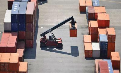 ভয়াবহ মন্দার ঝুঁকিতে বিশ্ব অর্থনীতি: আইএমএফ