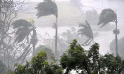 ঢাকাসহ ৫ বিভাগে অধিক বেগে ঝড় ও অতি ভারী বৃষ্টির আভাস