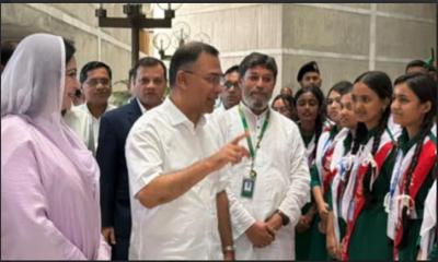সংসদে শিক্ষার্থীদের ব্যতিক্রমী শিক্ষা সফর, প্রধানমন্ত্রীর সঙ্গে সাক্ষাৎ