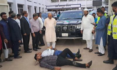 ভোলায় তিন উপদেষ্টা অবরুদ্ধ, পরে মুক্ত