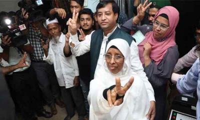 ‘মা জিতে গেছেন’