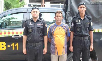 বিদেশে চাকরি দেওয়ার নামে মানুষ বিক্রি করাই তার পেশা