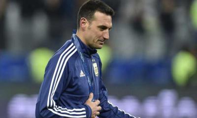 লাতিন সেরার পুরস্কার হাতে পেলেন স্কালোনি