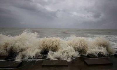 সমুদ্রবন্দরে ৩ নম্বর সতর্ক সংকেত