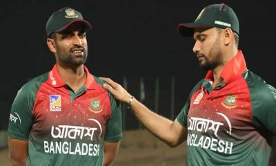 সিদ্ধান্ত মেনে নিয়ে তামিমকে মাশরাফির কড়া প্রশ্ন