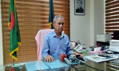 এক কেন্দ্রে কিছু একটা ঘটলেও নির্বাচনে বিশৃঙ্খলা হয়নি: ইসি