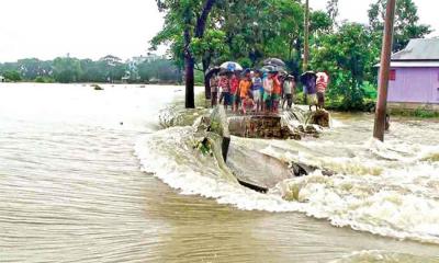 বাঁধভেঙে সিকিমের পানি ঢুকছে তিস্তায়, অসময়ে বন্যার পদধ্বনি