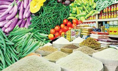 রমজানের প্রথম শুক্রবারে সবজির বাজার চড়া, বেড়েছে চালের দামও