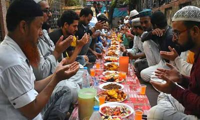 ইফতারে কী খাবেন কী খাবেন না