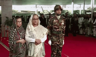 বঙ্গবন্ধুর প্রতিকৃতিতে প্রধানমন্ত্রীর শ্রদ্ধা