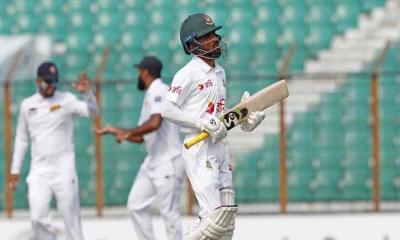 বড় হারের শঙ্কা নিয়ে চা-বিরতিতে বাংলাদেশ