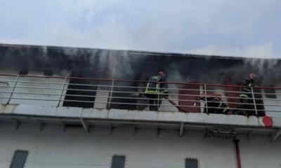 সদরঘাটের শ্যামবাজার ঘাটে লঞ্চে আগুন