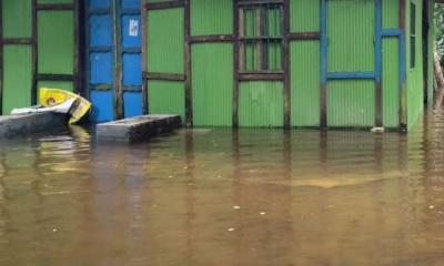 লক্ষ্মীপুরে বন্যায় জনজীবন বিপর্যস্ত, নতুন এলাকা প্লাবিত 